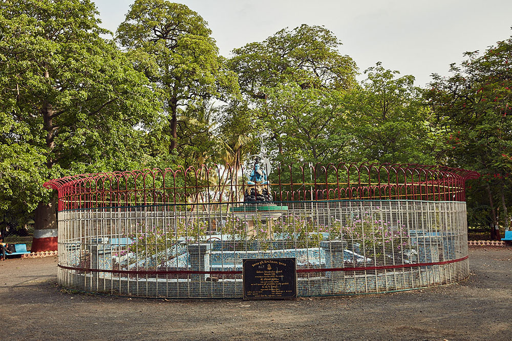 Moti Baug Fountain